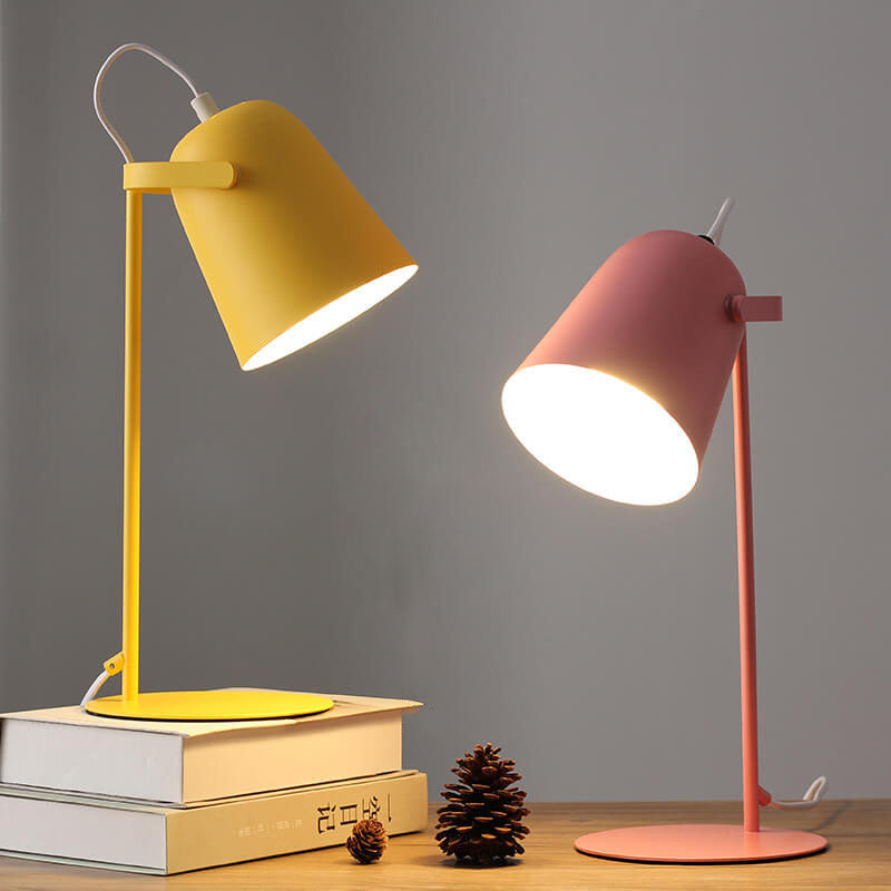 Scandinavian Metal Cone Table Lamp LED 1-light