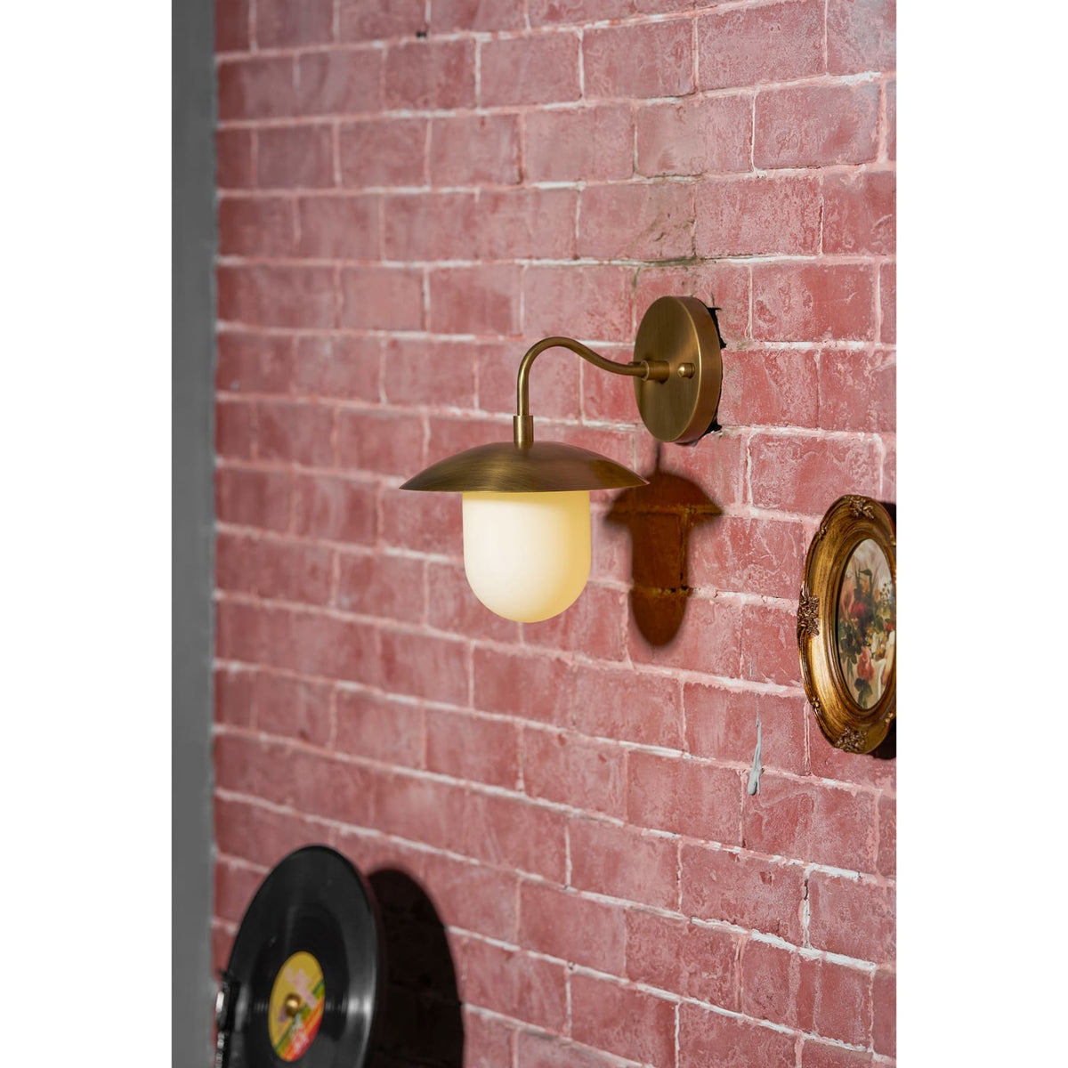 Modern Iron Brass Wall Light 1-Light