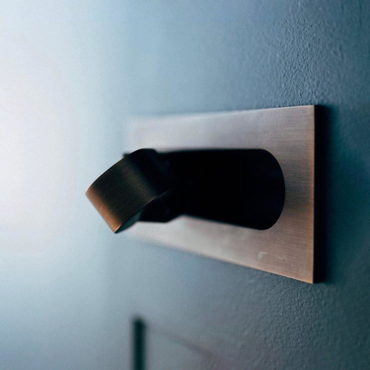 Modern Aluminium Wall Light 1-Light