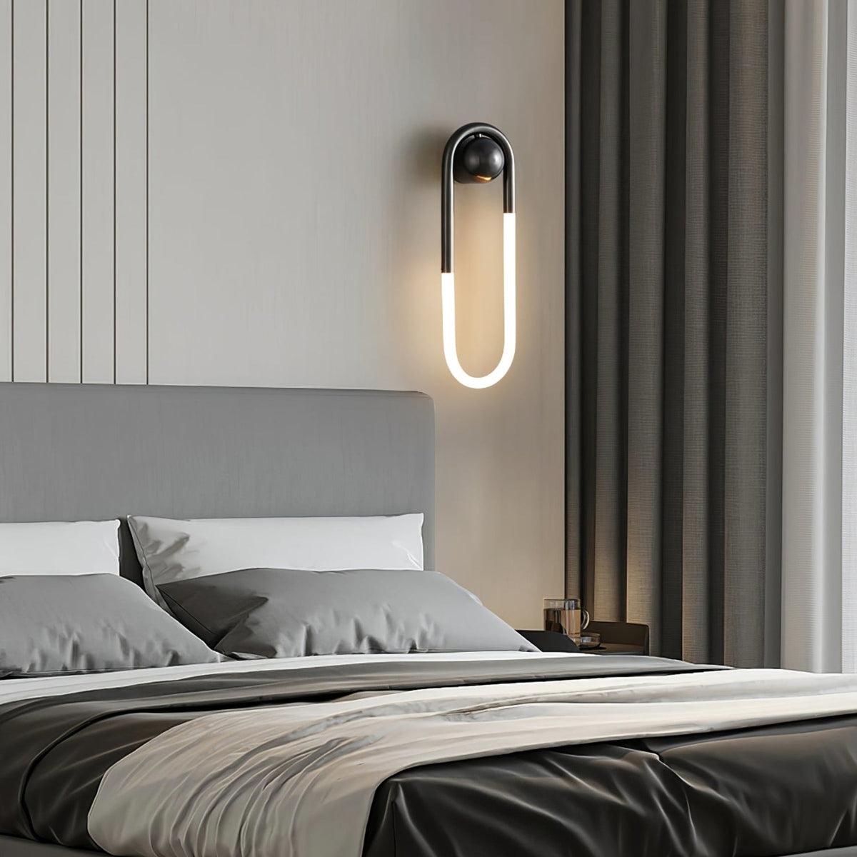 Minimalist Iron Wall Light 1-Light