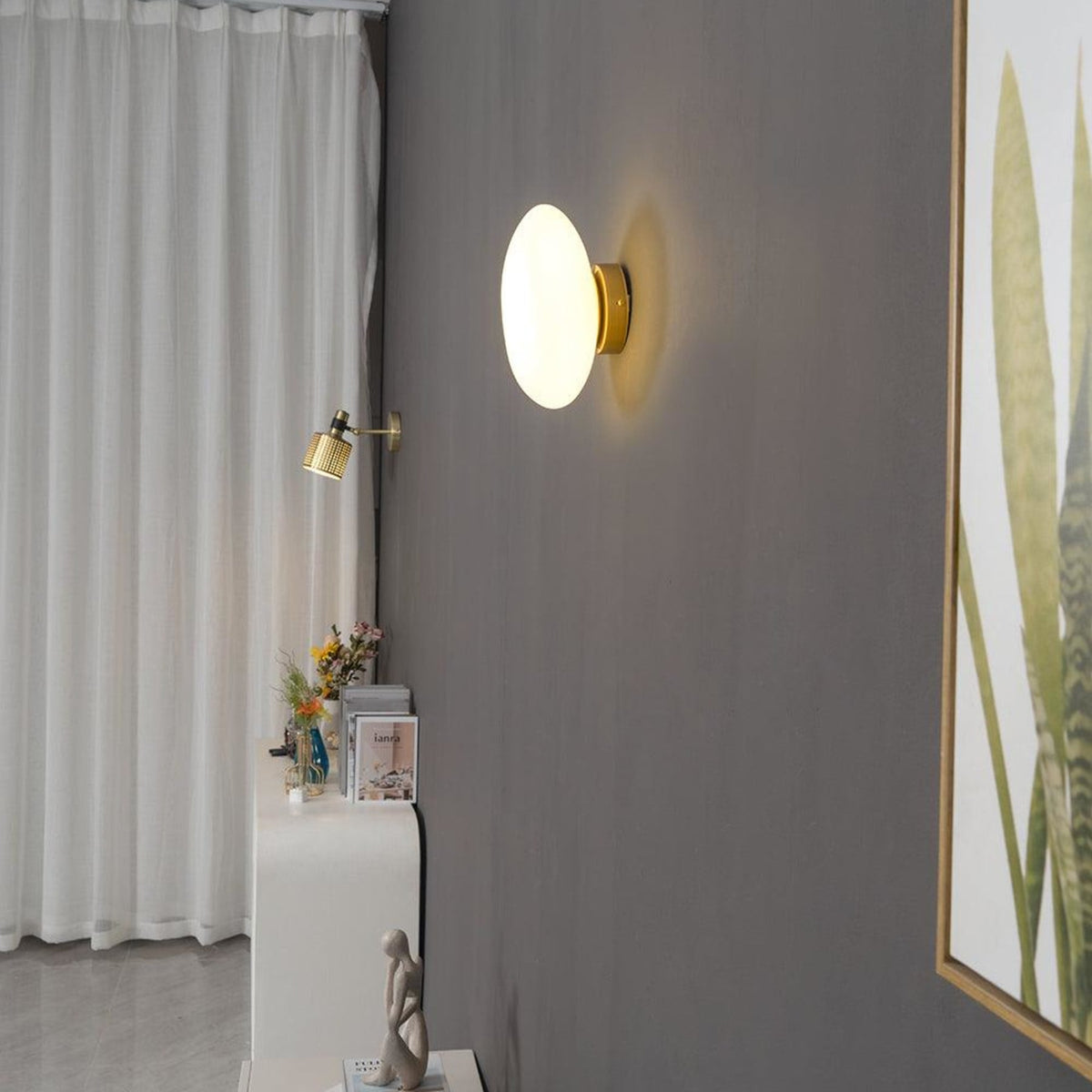 Modern Iron Shades Wall Light 1-Light