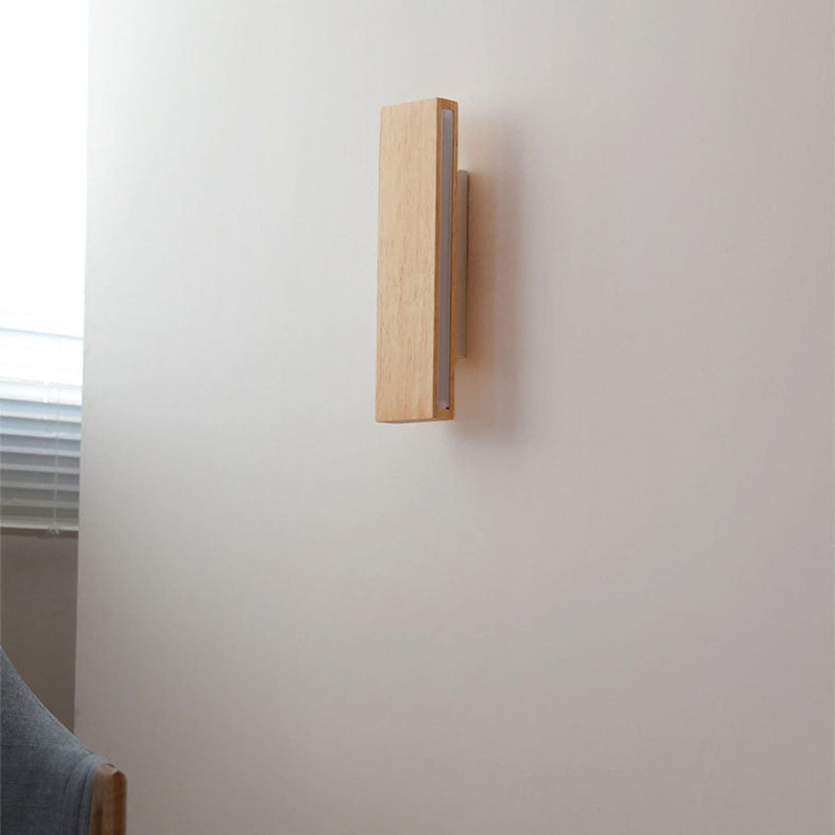 Modern Wood 22cm Wall Light 1-Light