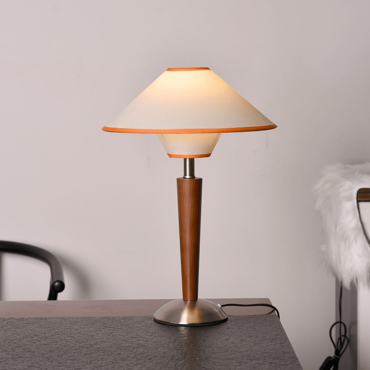 Modern Iron Shade Table Lamp 1-Light