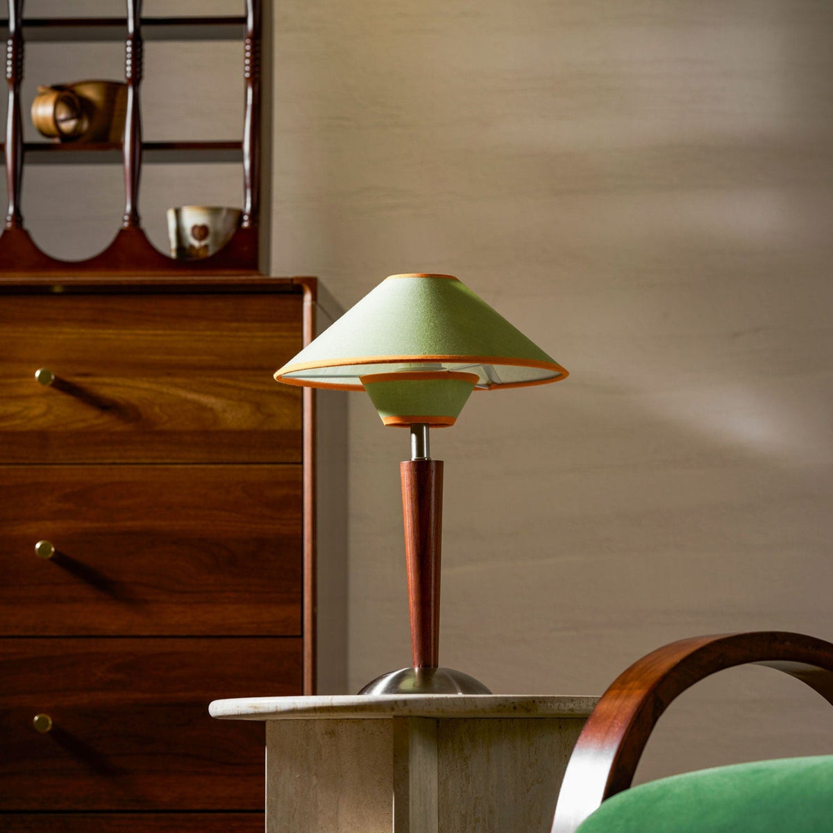 Modern Iron Shade Table Lamp 1-Light