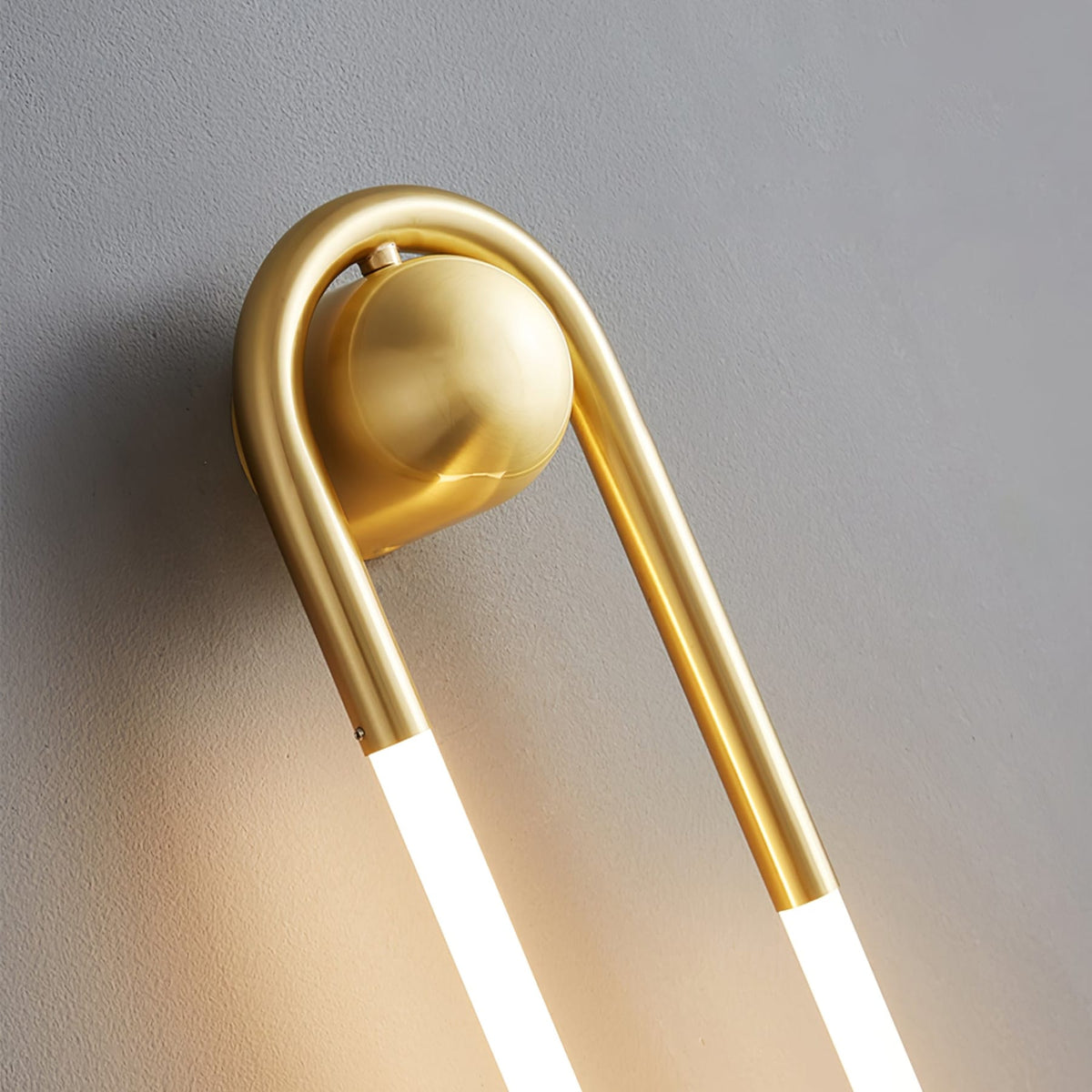 Minimalist Iron Wall Light 1-Light