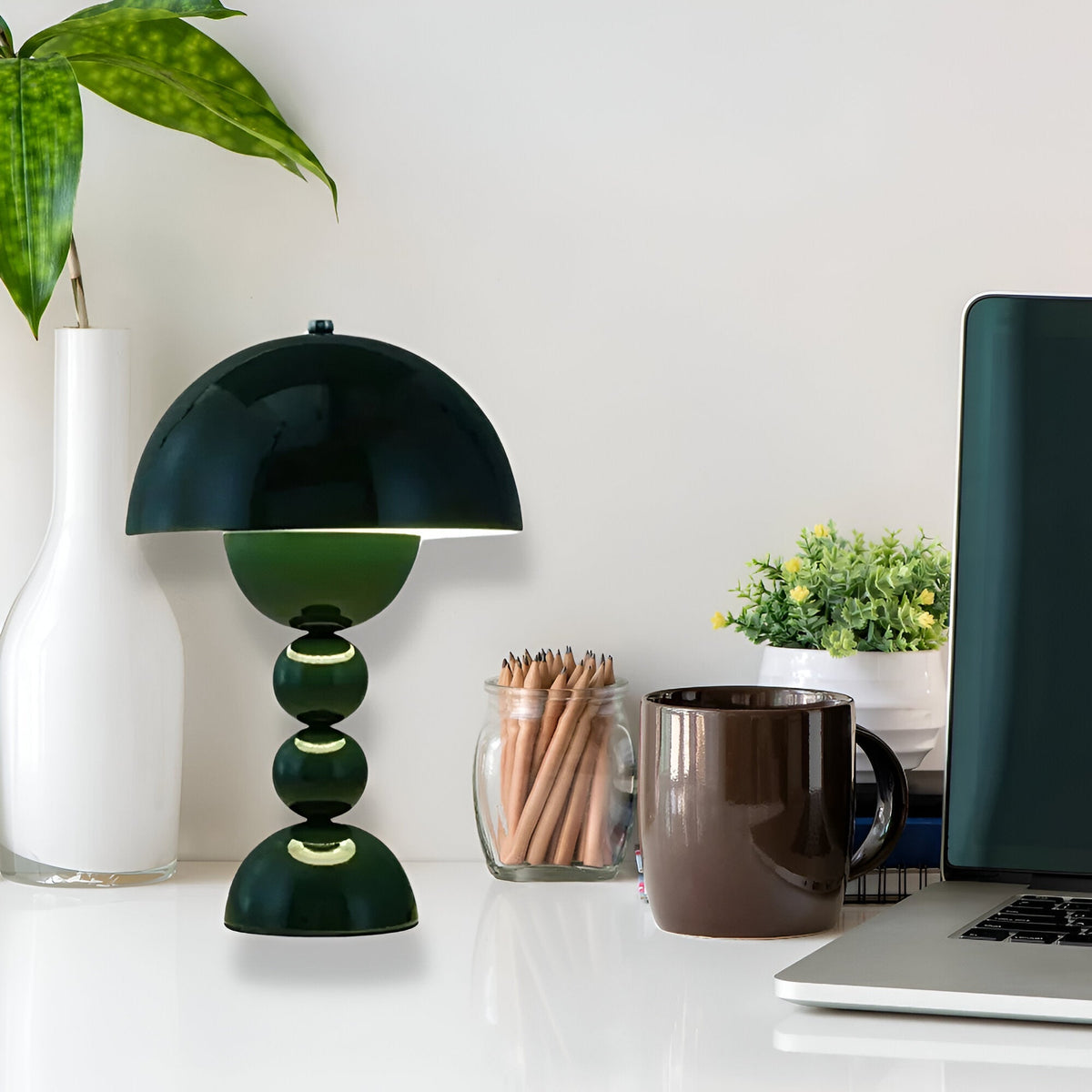 Contemporary Acrylic Stacked Sphere Table Lamp 1-Light