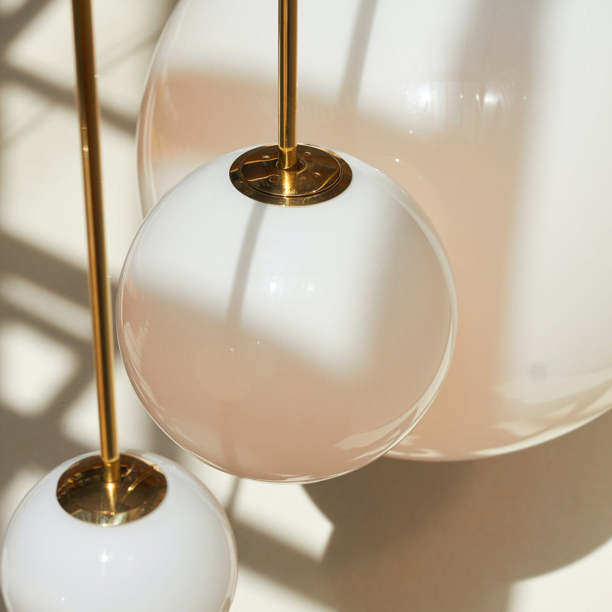 Modern Plastic Pendant Light 1-Light