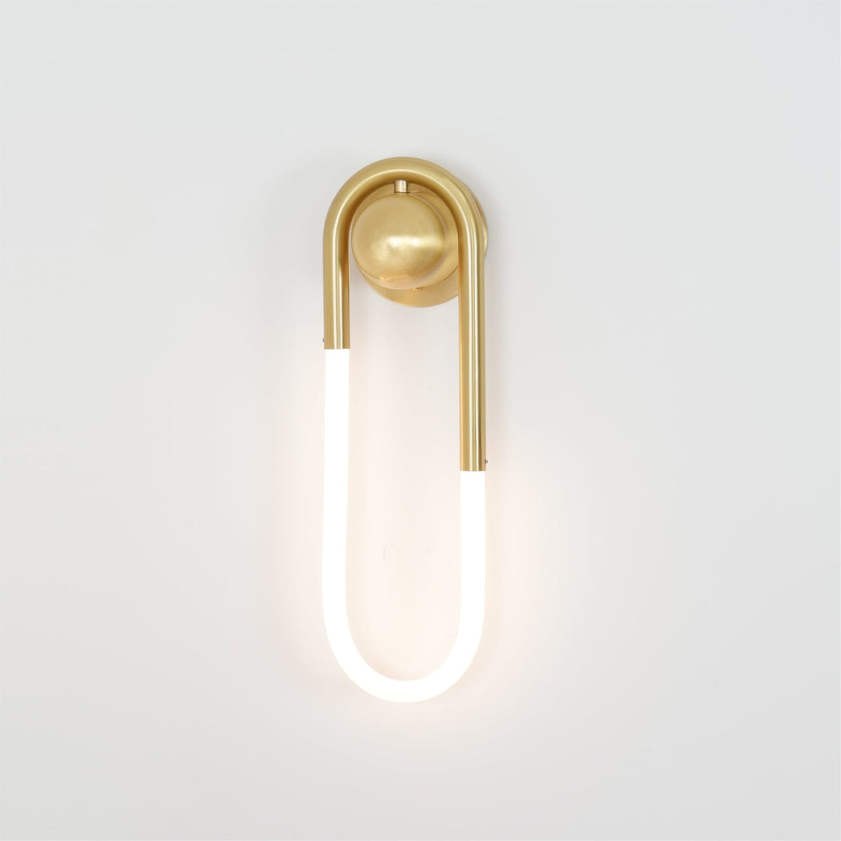 Minimalist Iron Wall Light 1-Light