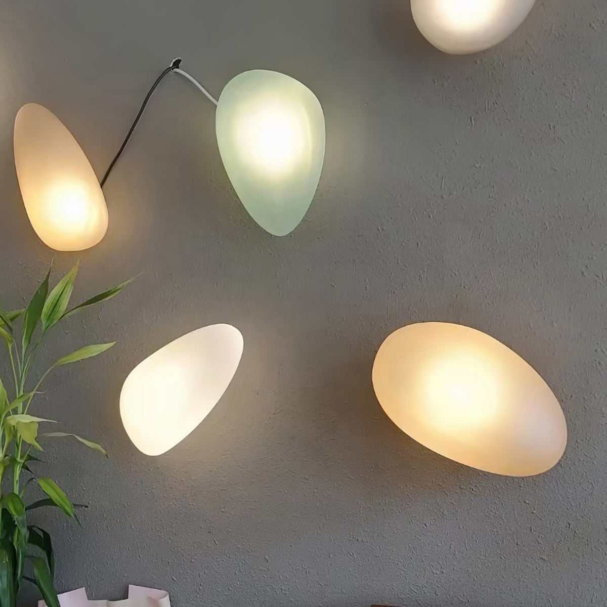 Modern Iron Shades Wall Light 1-Light