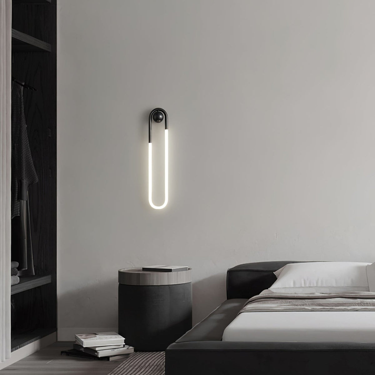 Minimalist Iron Wall Light 1-Light