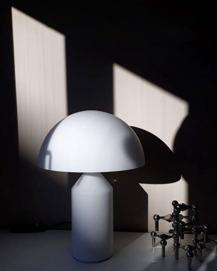 Contemporary Metal Sculptural Base Table Lamp 1-Light