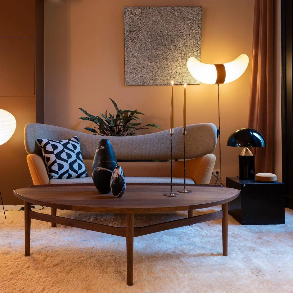 Contemporary Metal Sculptural Base Table Lamp 1-Light