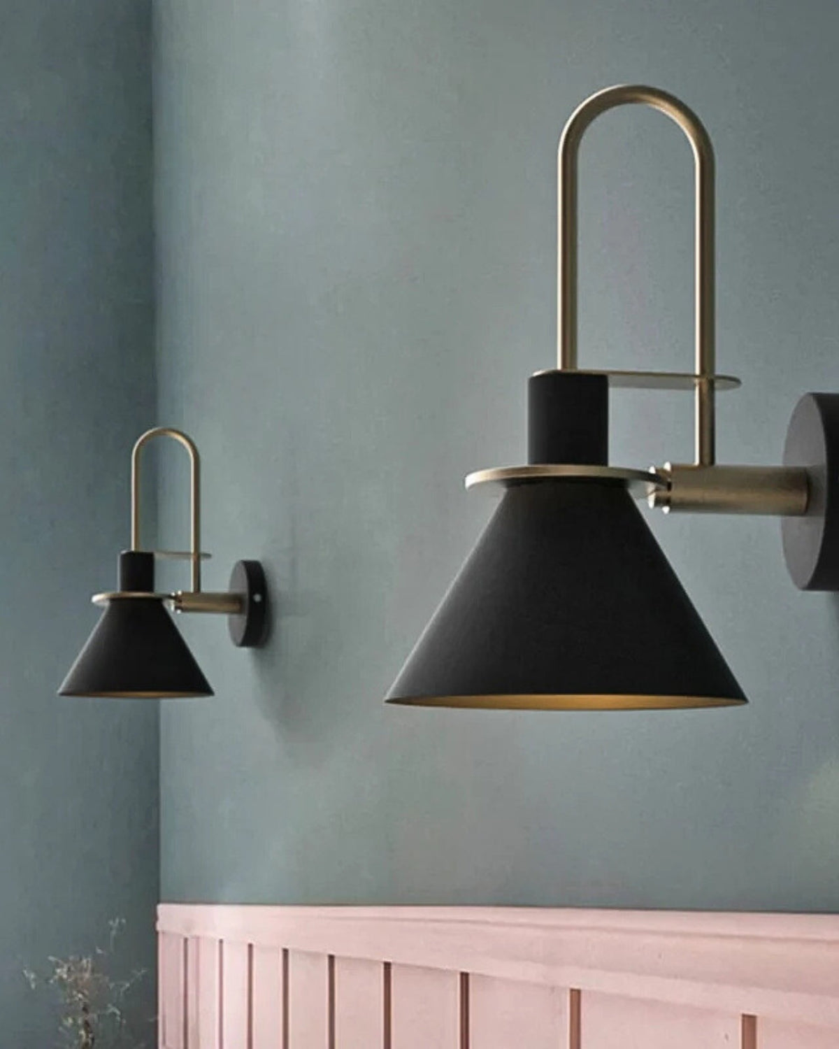 Contemporary Cone Wall Sconce 1-Light