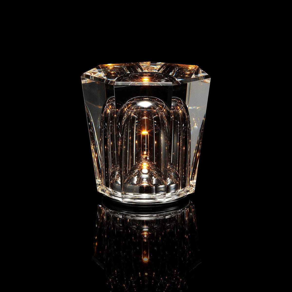 Contemporary Crystal Faceted Prism Table Lamp 1-Light