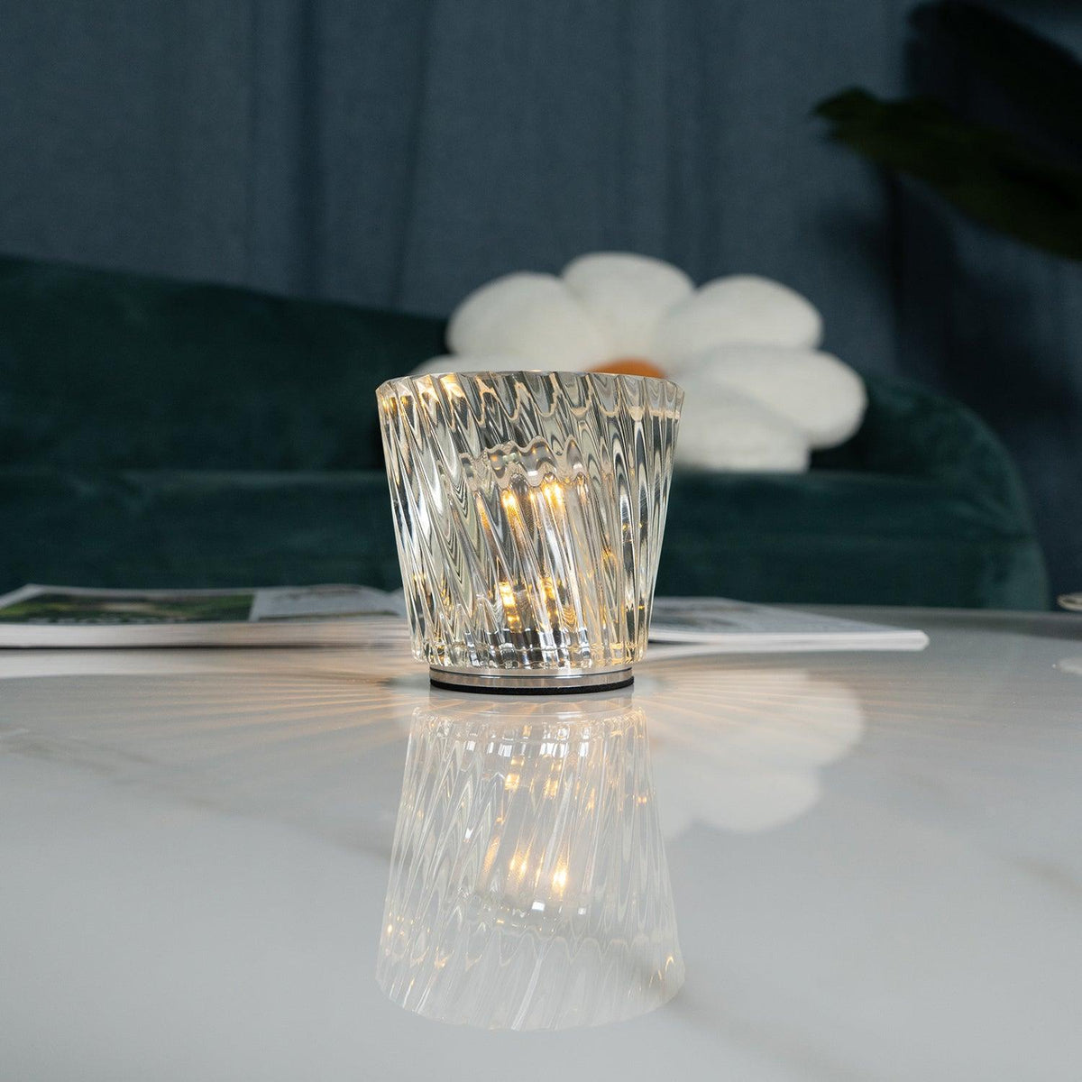 Contemporary Crystal Faceted Prism Table Lamp 1-Light