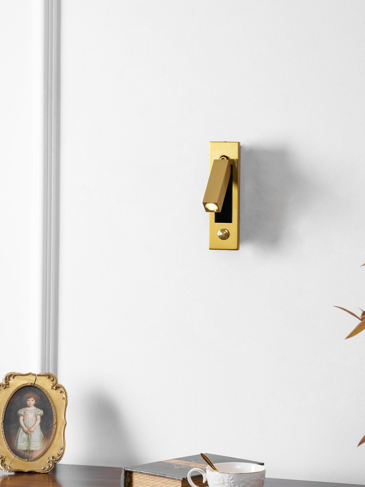 Modern Minimal Embedded Aluminum LED Wall Sconce 1-Light