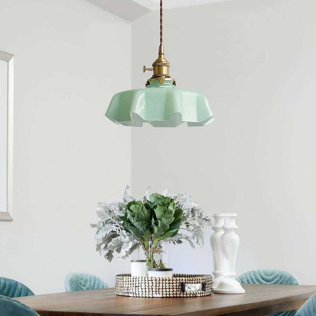 French-Inspired Ruffled Glass Brass Pendant Light 1-Light