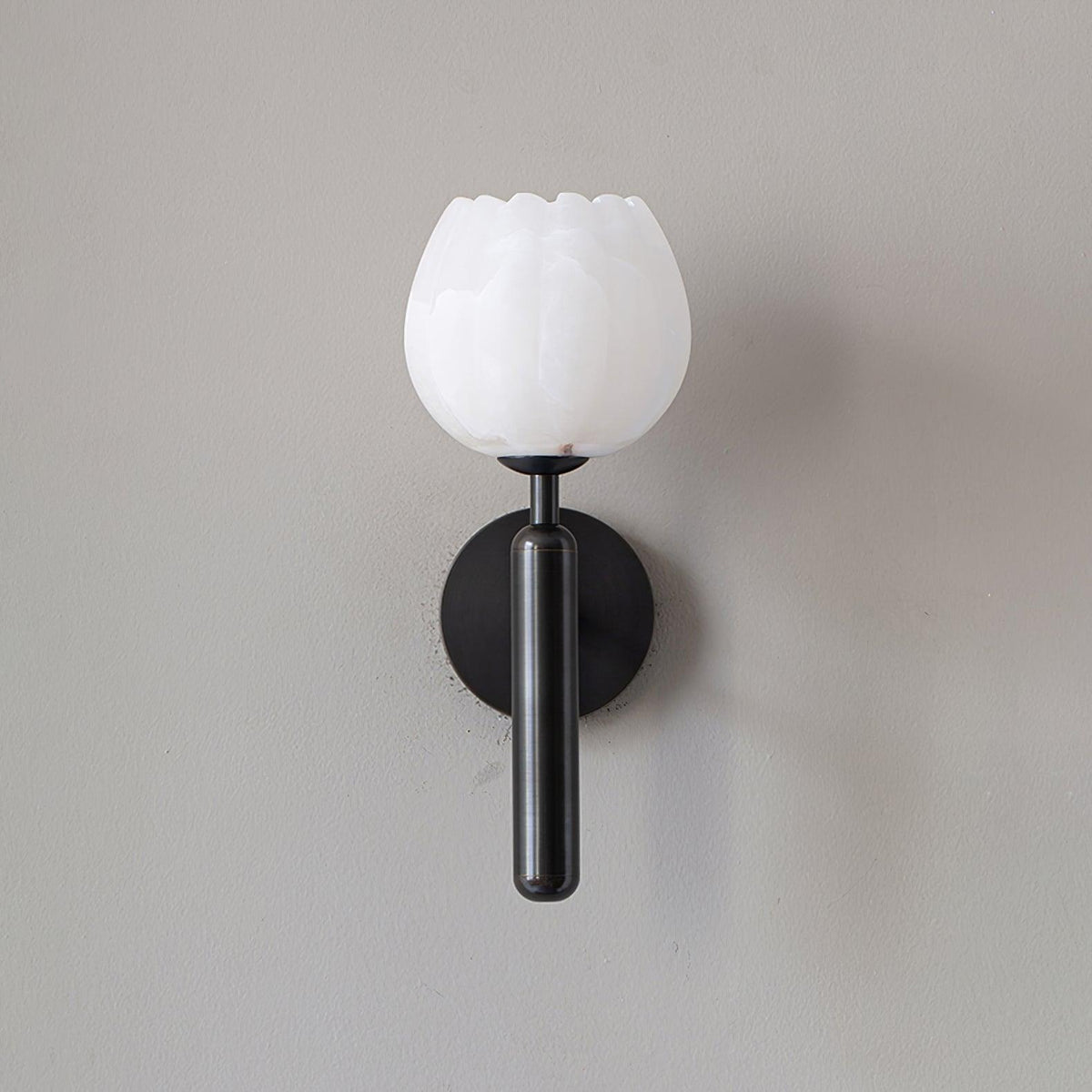 Contemporary Glass Round Backplate Wall Light 1-Light