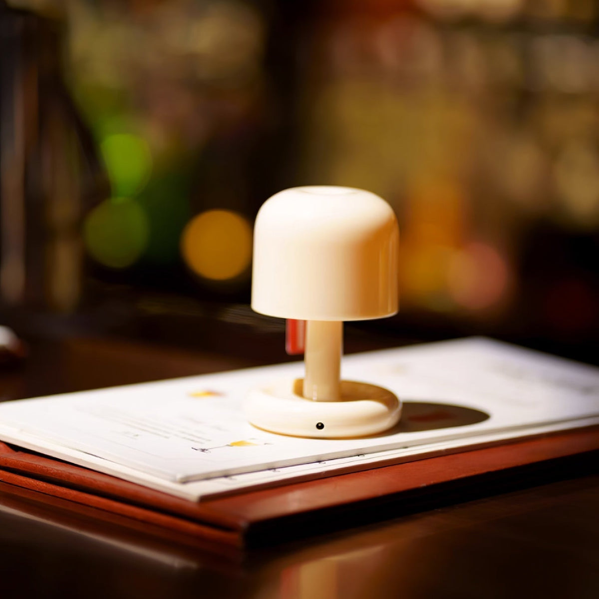 Contemporary Acrylic Rounded Base Table Lamp 1-Light