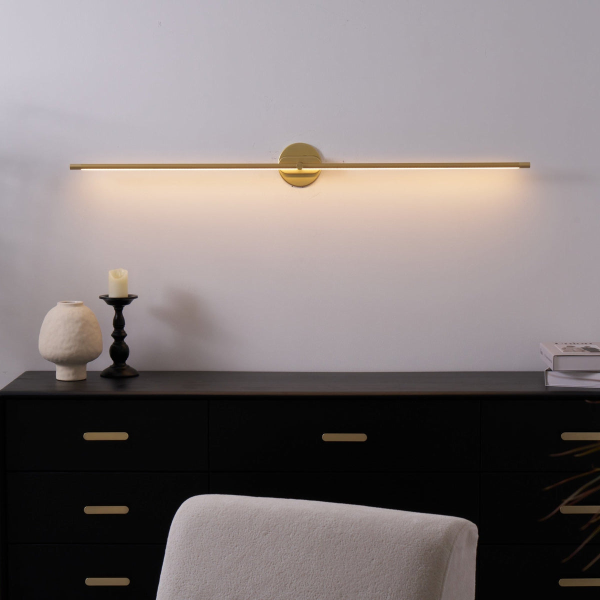 Minimalist Metal Linear Adjustable Wall Light 1-Light