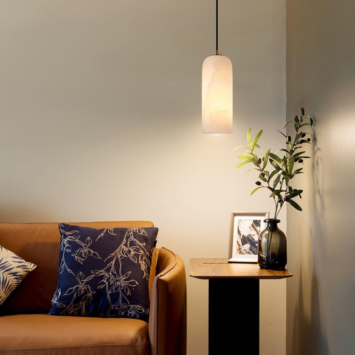 Contemporary Alabaster Single-Drop Design Pendant Light 1-Light