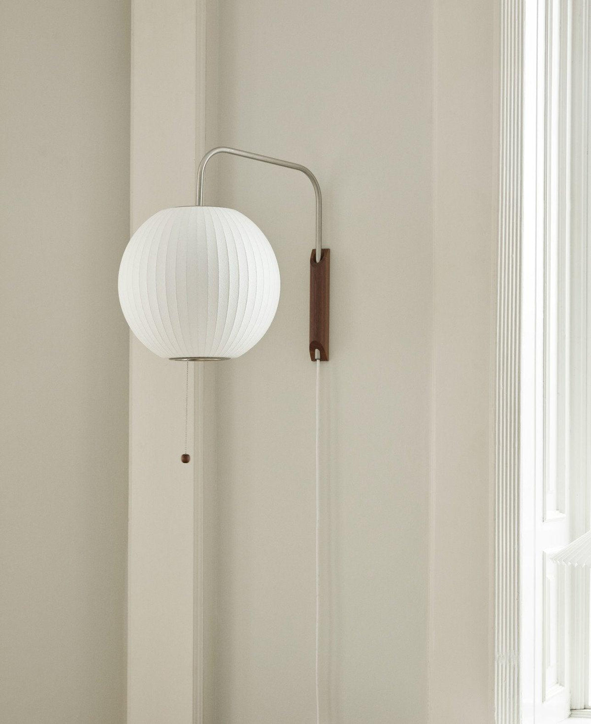 Contemporary Polymer Pull Chain Wall Light 1-Light
