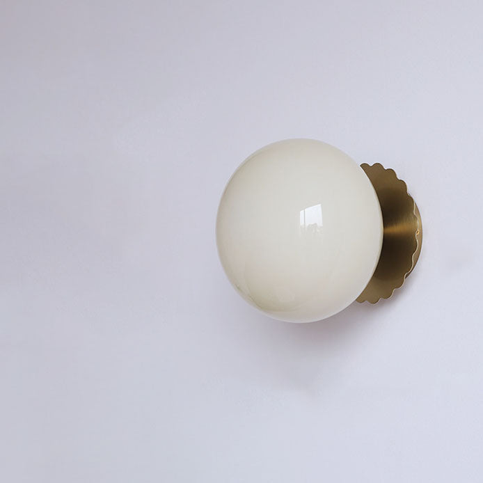 Modern Minimal Glass Globe Wall Light | 1-Light