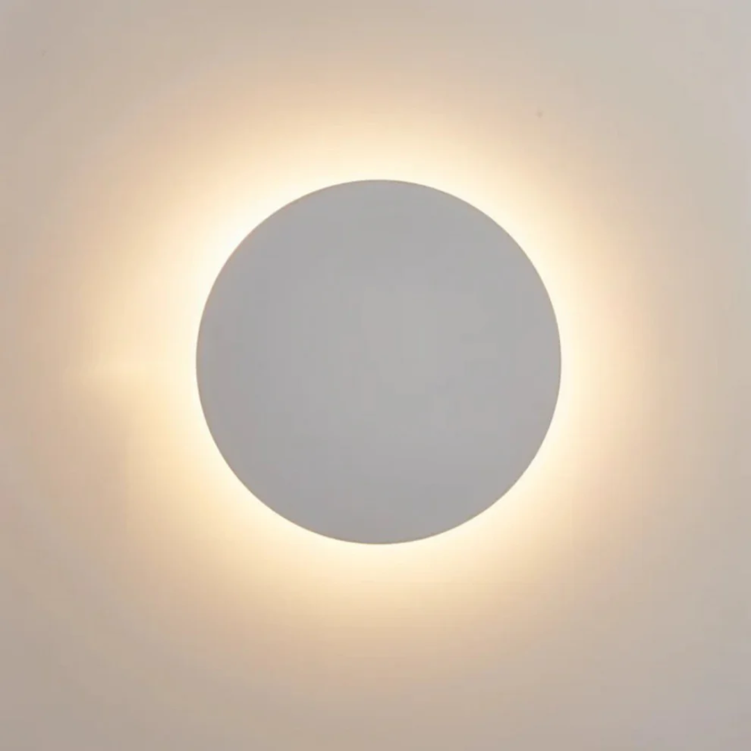 Modern Metal Backlit Wall Light 1-Light