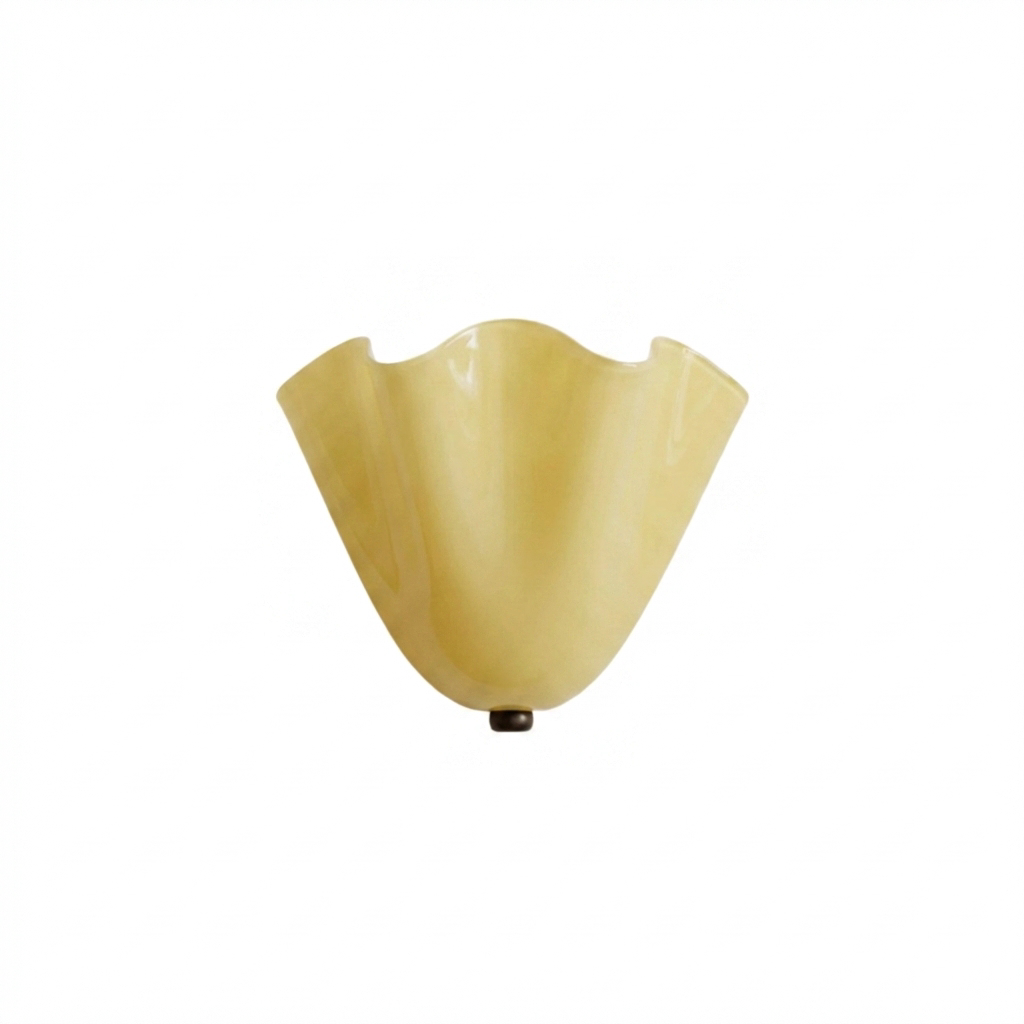 Vintage Stained Glass Skirt Shell Wall Sconce LED 1-light