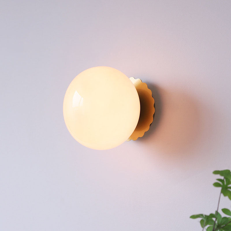 Modern Minimal Glass Globe Wall Light | 1-Light