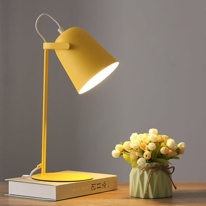 Scandinavian Metal Cone Table Lamp LED 1-light