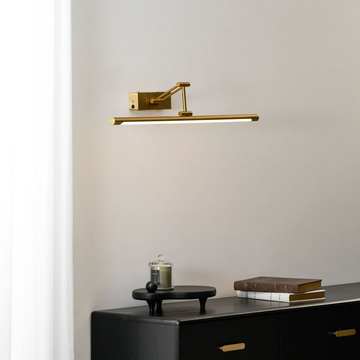 Modern Iron USB Power Wall Light 1-Light