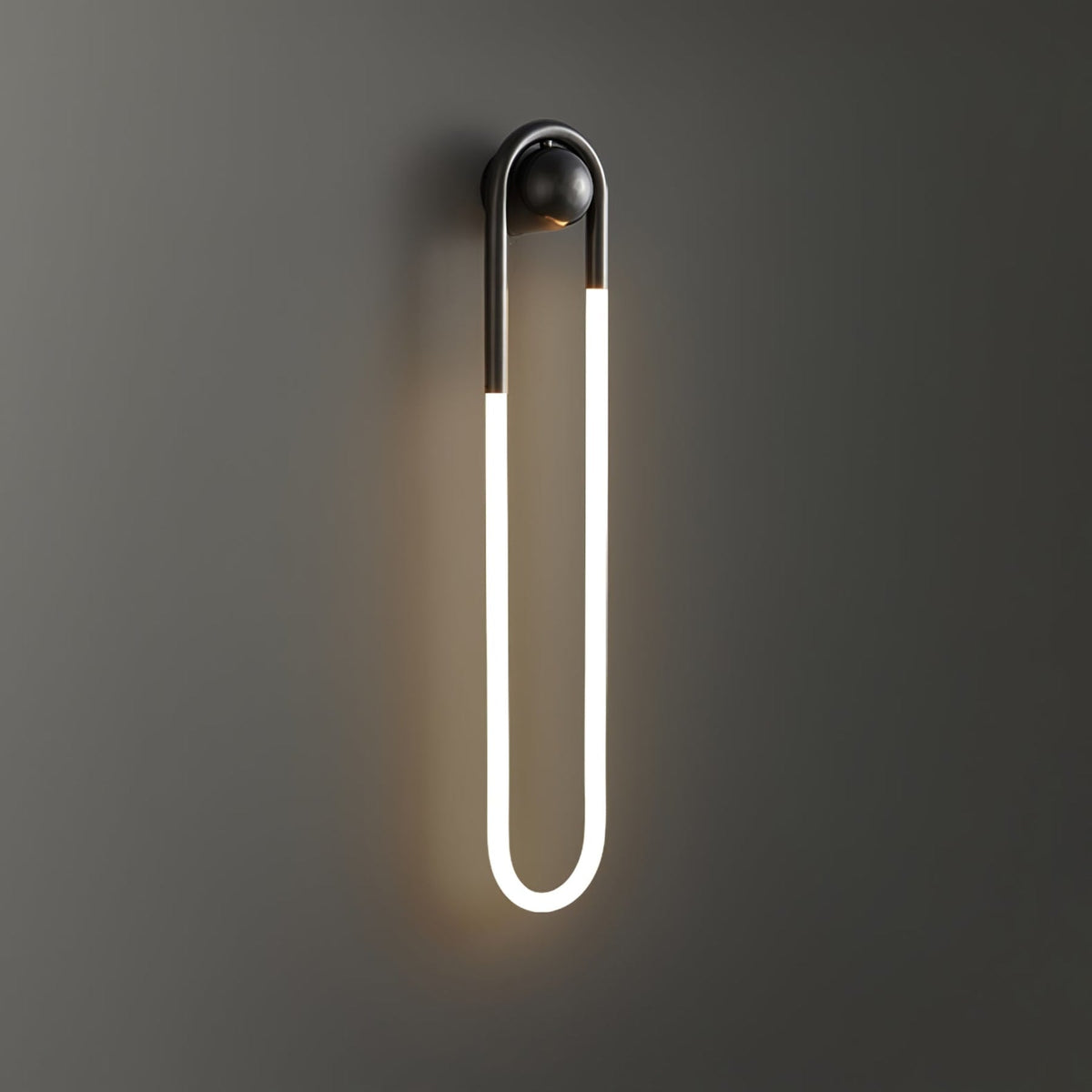 Minimalist Iron Wall Light 1-Light