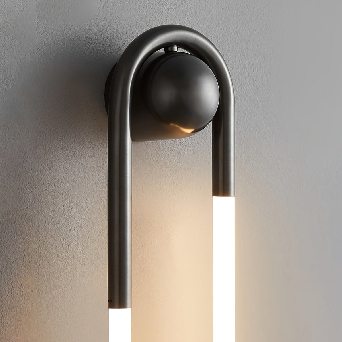 Minimalist Iron Wall Light 1-Light