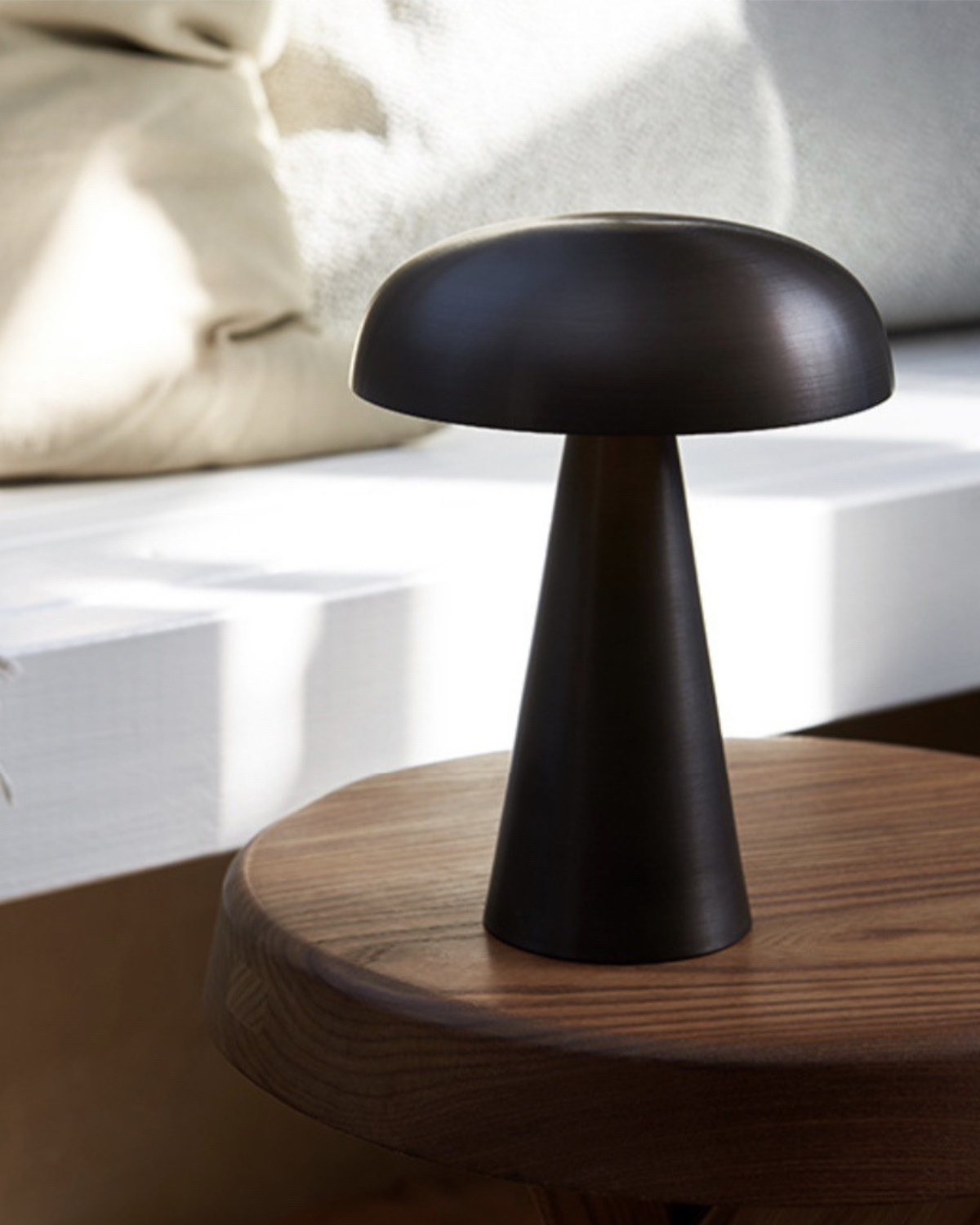 Minimal Dome Table Lamp LED 1-Light