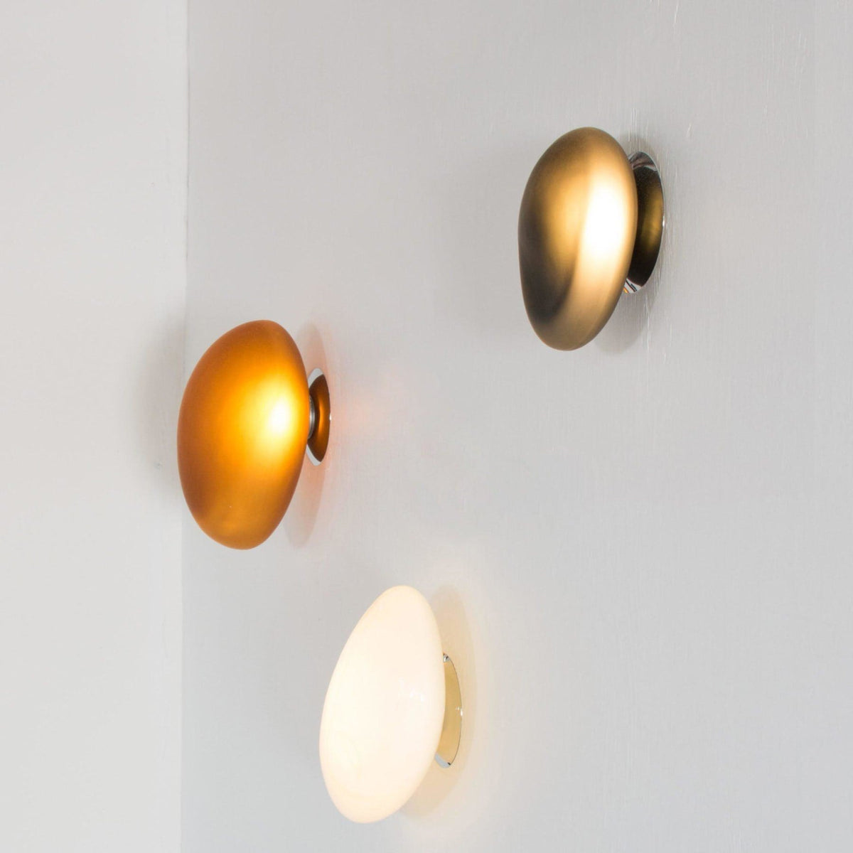 Modern Iron Shades Wall Light 1-Light