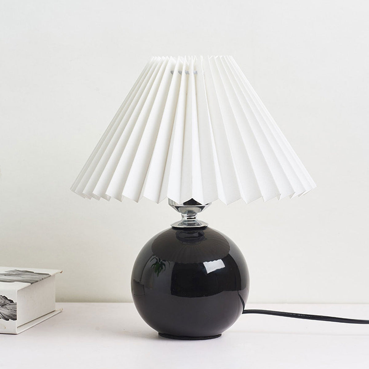 Nordic Ceramic Pleated Table Light | 1-Light