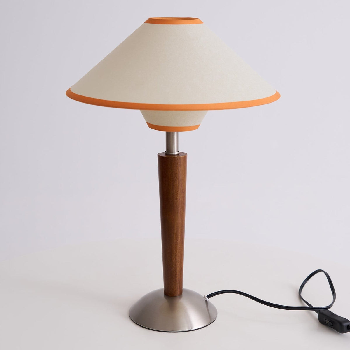 Modern Iron Shade Table Lamp 1-Light