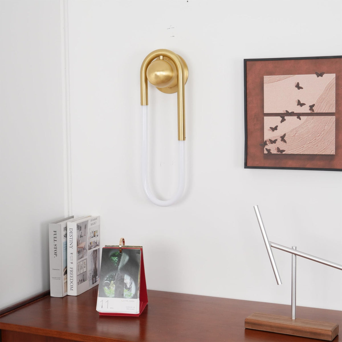 Minimalist Iron Wall Light 1-Light