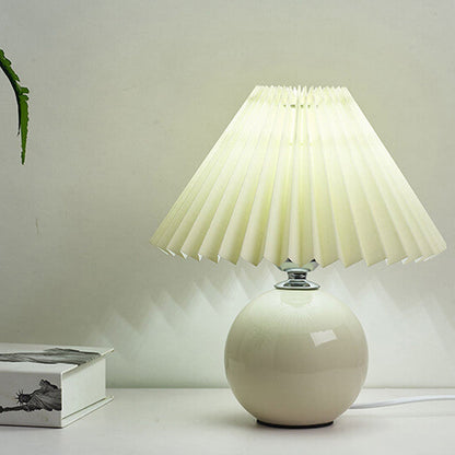 Nordic Ceramic Pleated Table Light | 1-Light