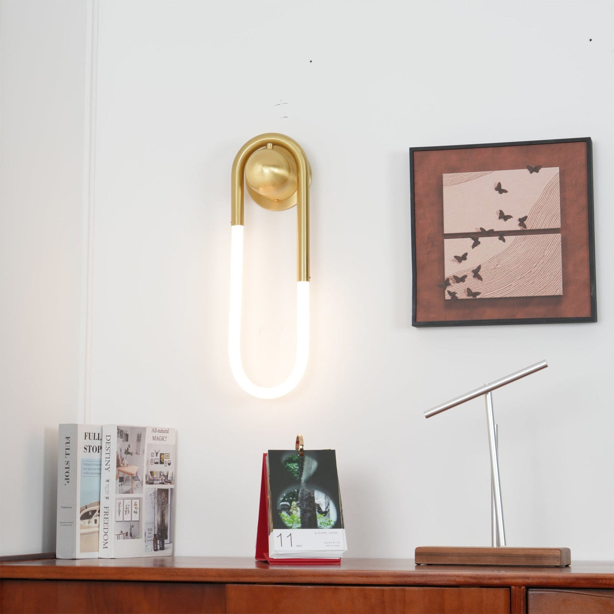 Minimalist Iron Wall Light 1-Light