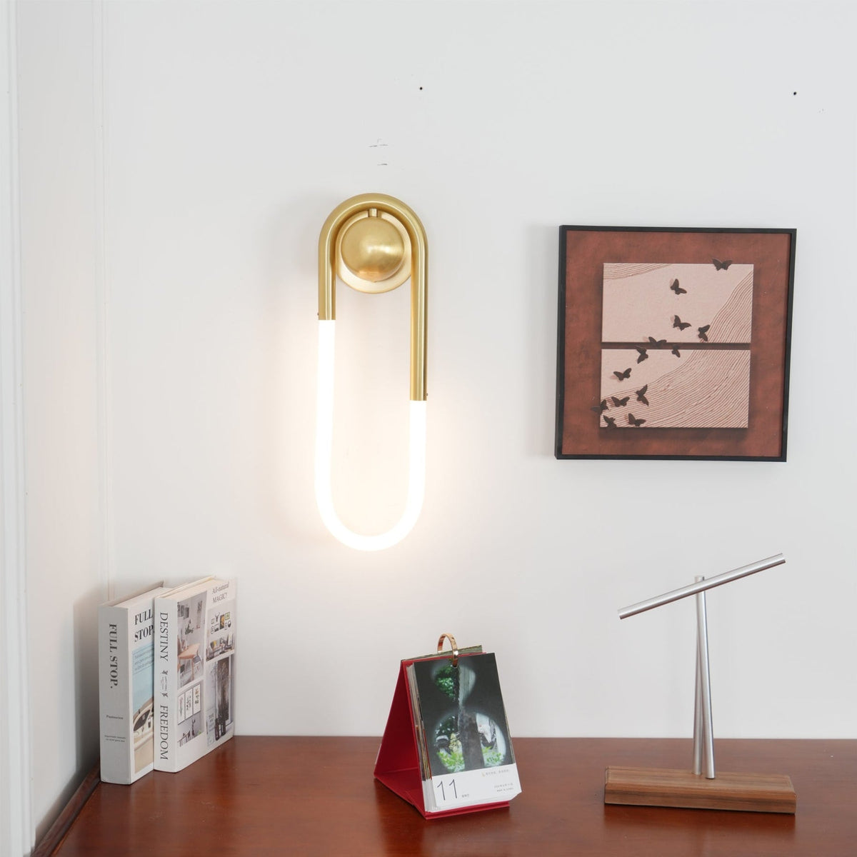 Minimalist Iron Wall Light 1-Light