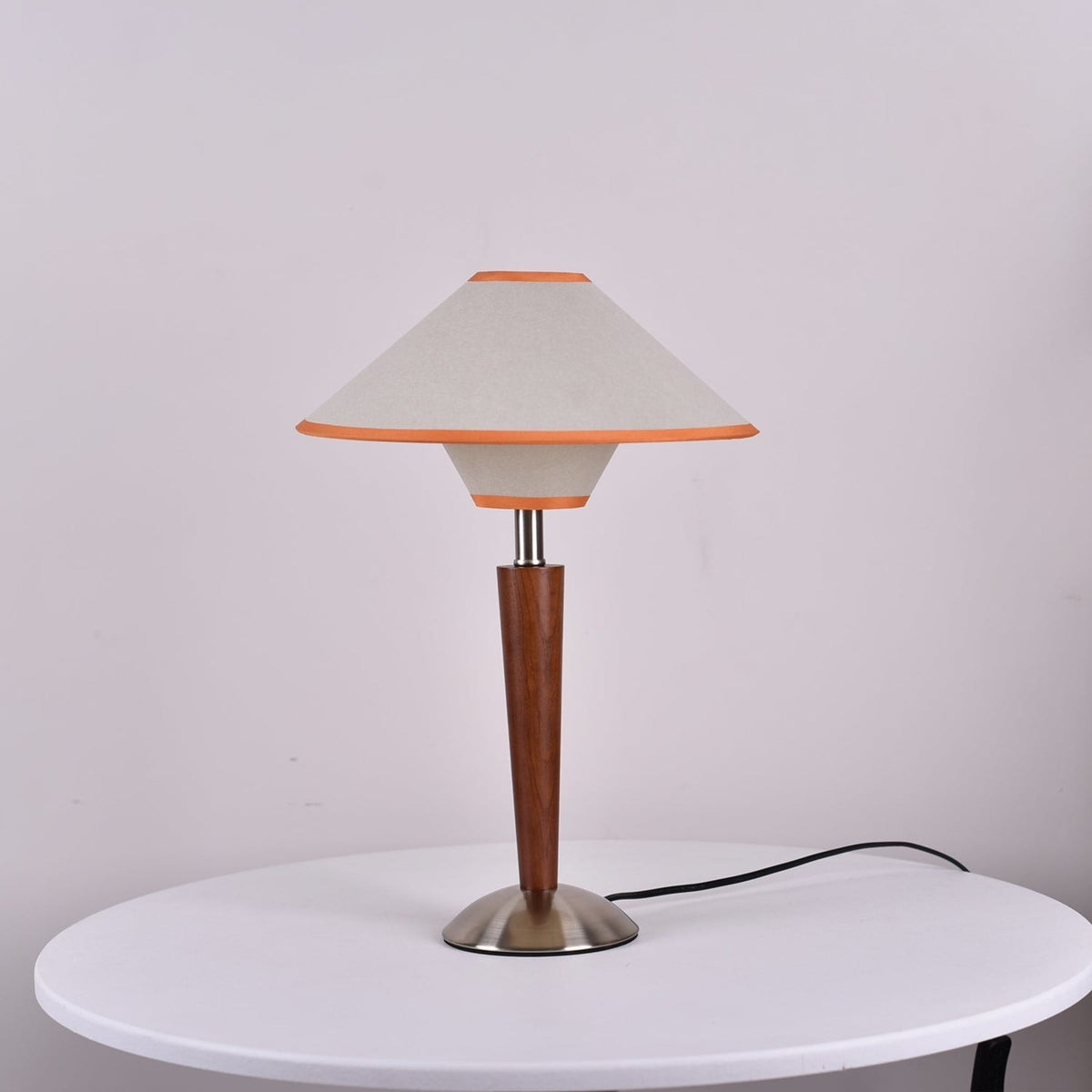 Modern Iron Shade Table Lamp 1-Light