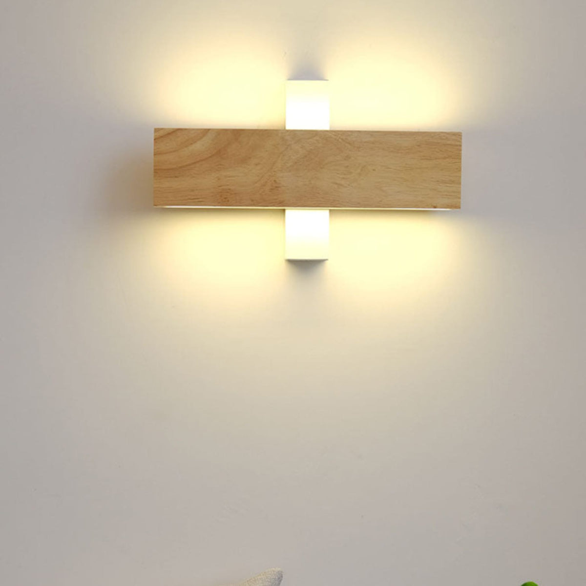 Modern Wood 22cm Wall Light 1-Light