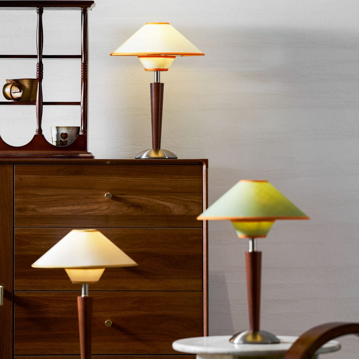 Modern Iron Shade Table Lamp 1-Light