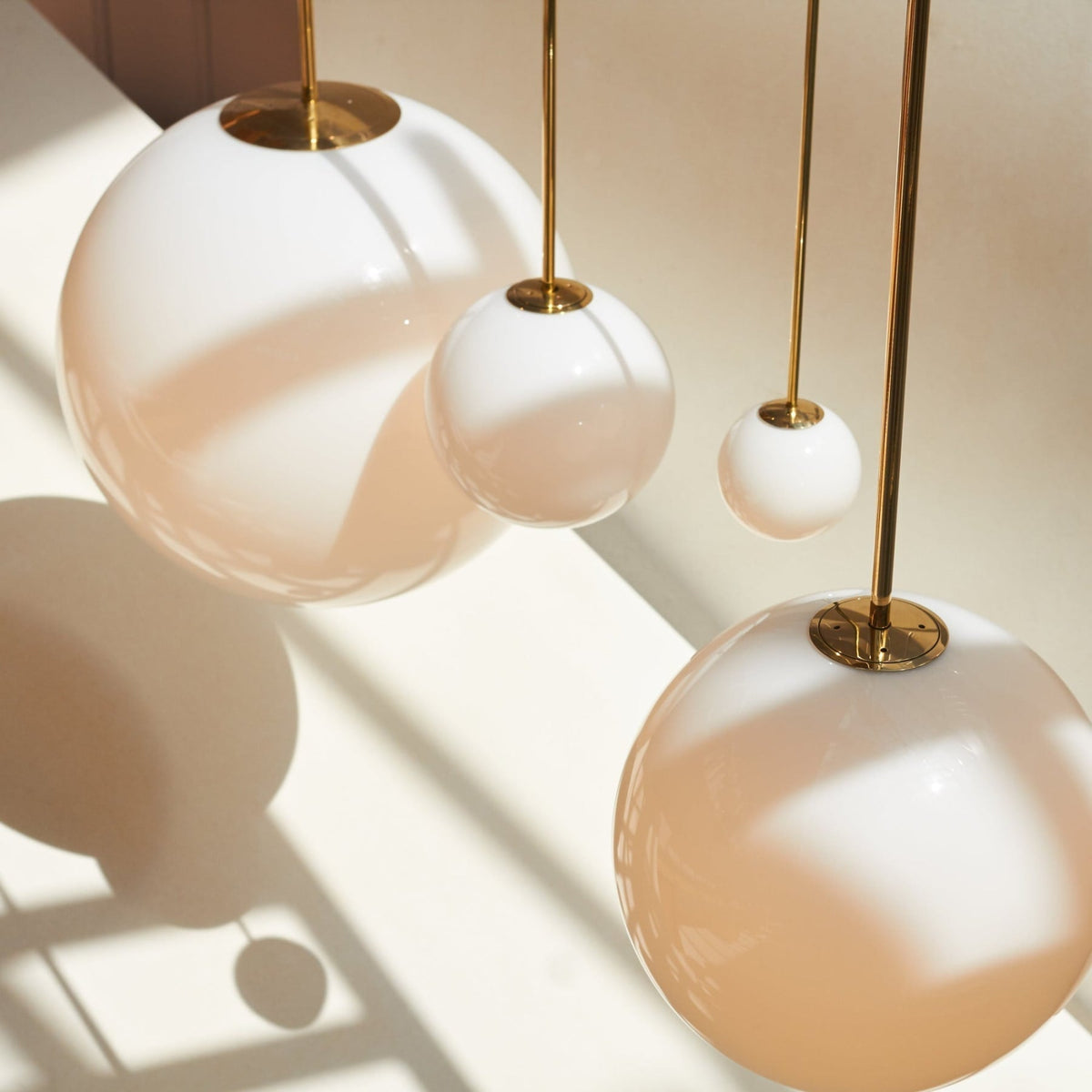 Modern Plastic Pendant Light 1-Light
