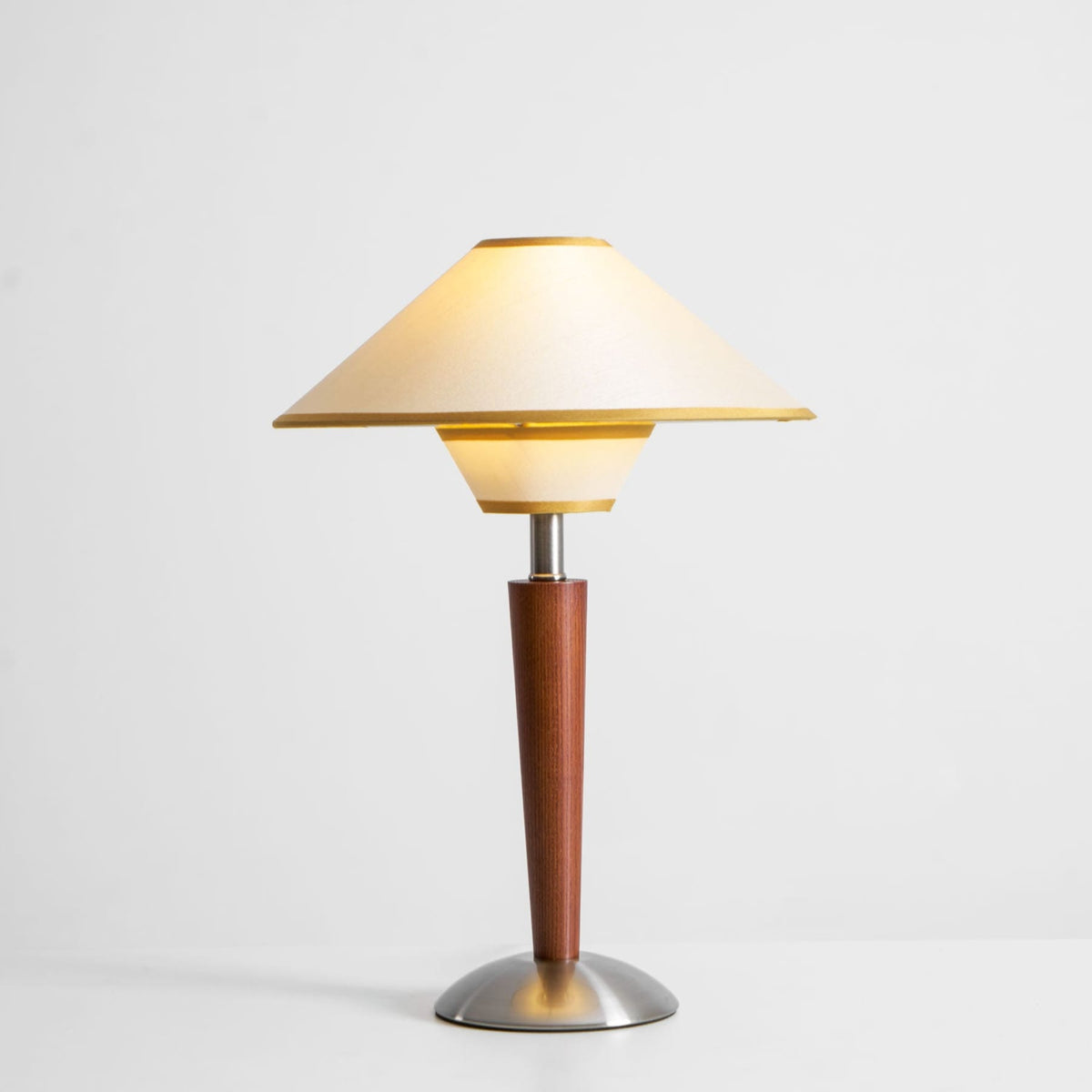Modern Iron Shade Table Lamp 1-Light