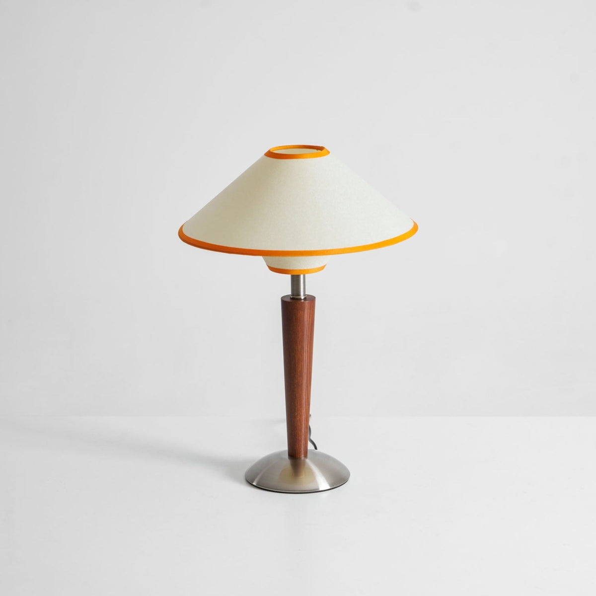 Modern Iron Shade Table Lamp 1-Light
