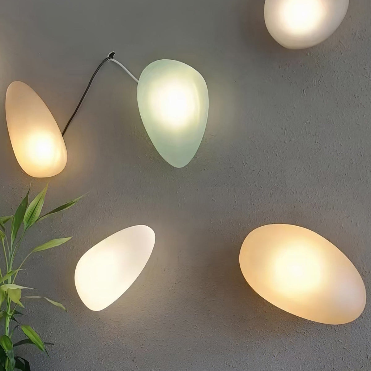 Modern Iron Shades Wall Light 1-Light