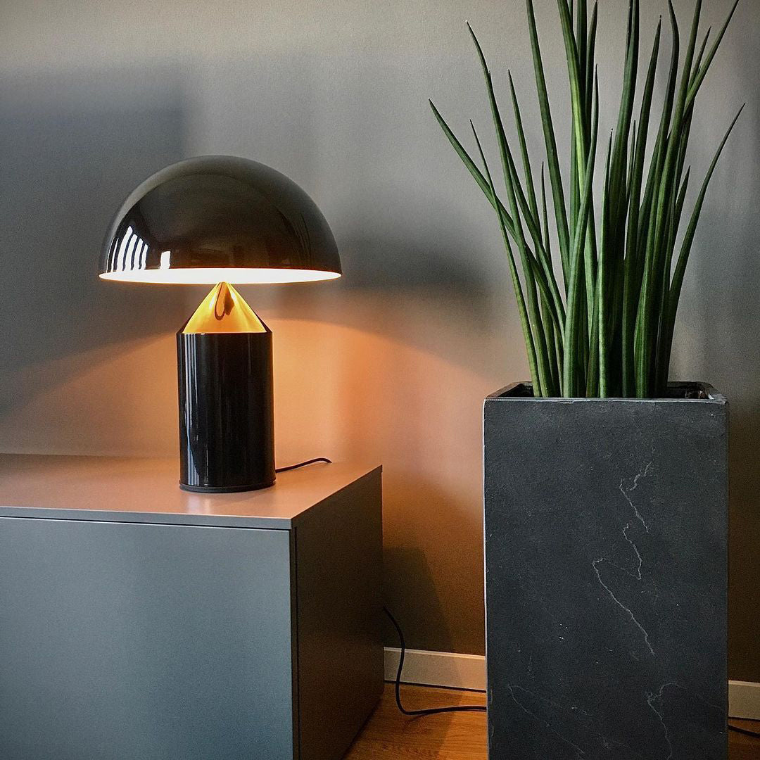 Contemporary Metal Sculptural Base Table Lamp 1-Light